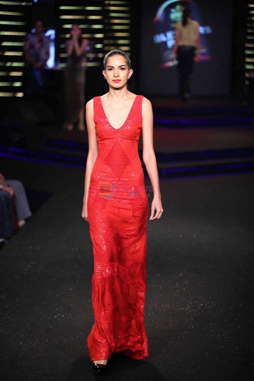 Model walks for Namrata Joshipura at Blenders Pride Fashion Show